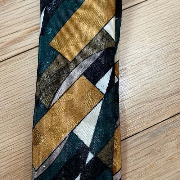 Fun suspenders - Picture 2 of 2